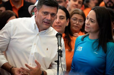 Freddy Superlano se retira y suma respaldo a la favorita María Corina Machado en Venezuela